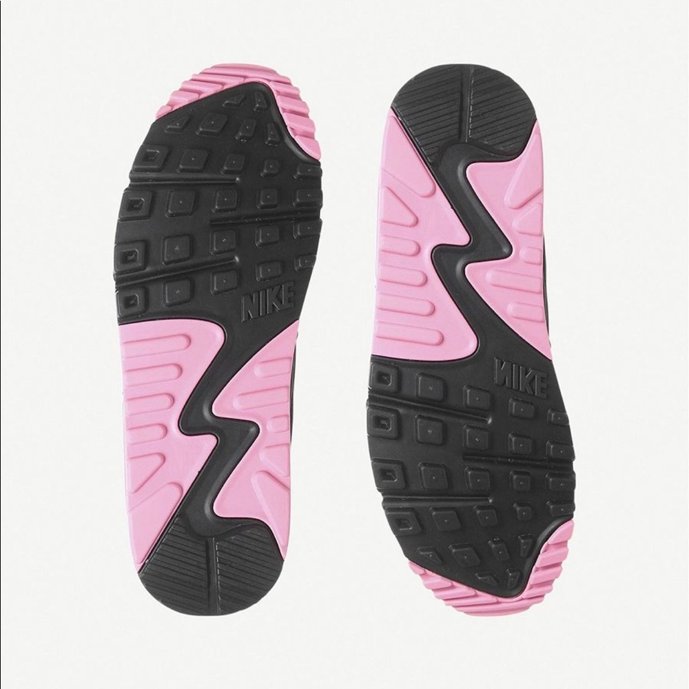 NIKE - Picture 5 of 5
